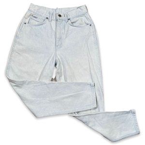 Vintage 80s/90s Chic brand High Waist Slim Fit Tapered Mom Jeans (Light Wash)